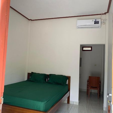 Bertus Guesthouse Labuan Bajo Zewnętrze zdjęcie